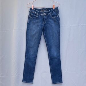 Seven7 Women’s Jeans, size 29W, skinny, white stitch detailing‎
